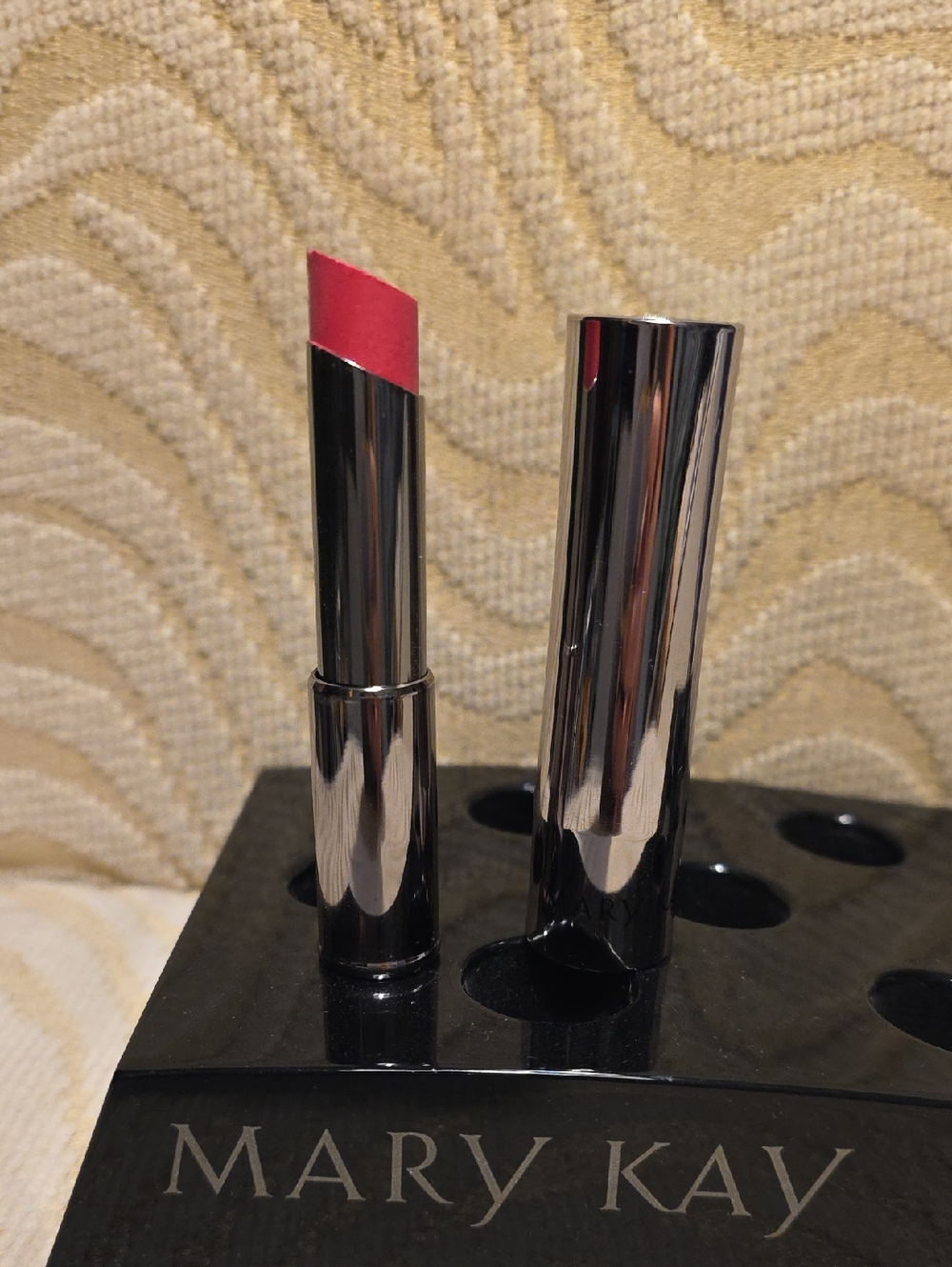 Mary Kay Pink Cherie True Dimensions Lipstick